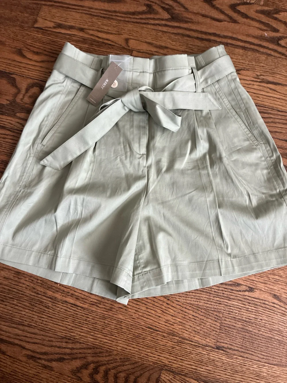 NWT J Crew High Waisted Paper Bag Shorts GREEN size 6